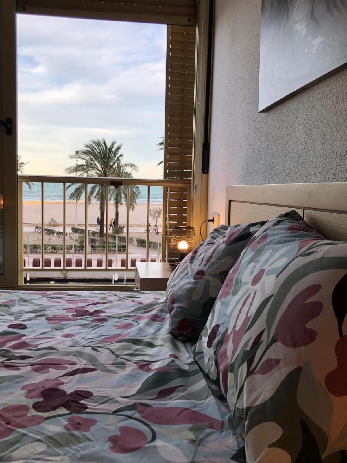 Apartamento Arensol En Primera Linea De Playa Cullera Bagian luar foto